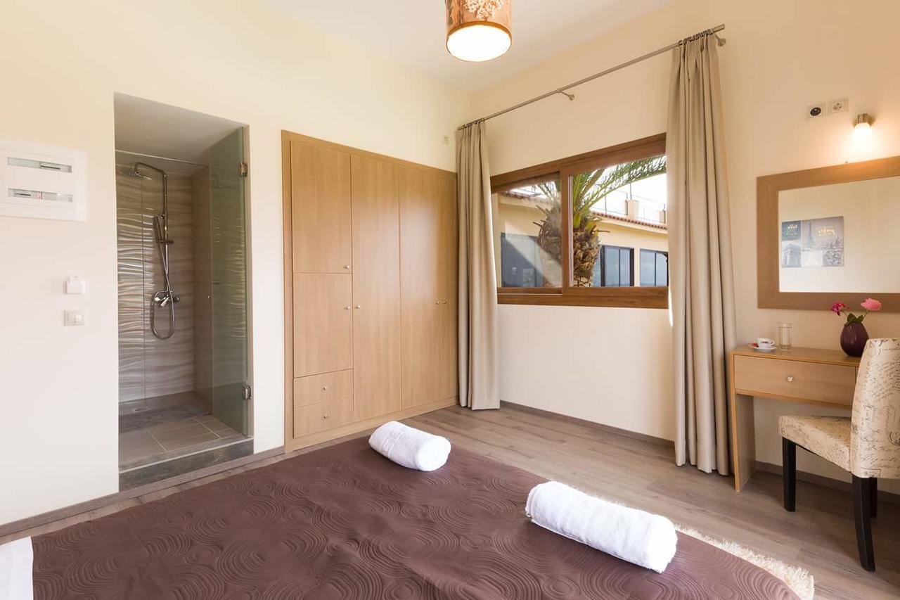 Hawaii Accommodation เปเลคาส ภายนอก รูปภาพ